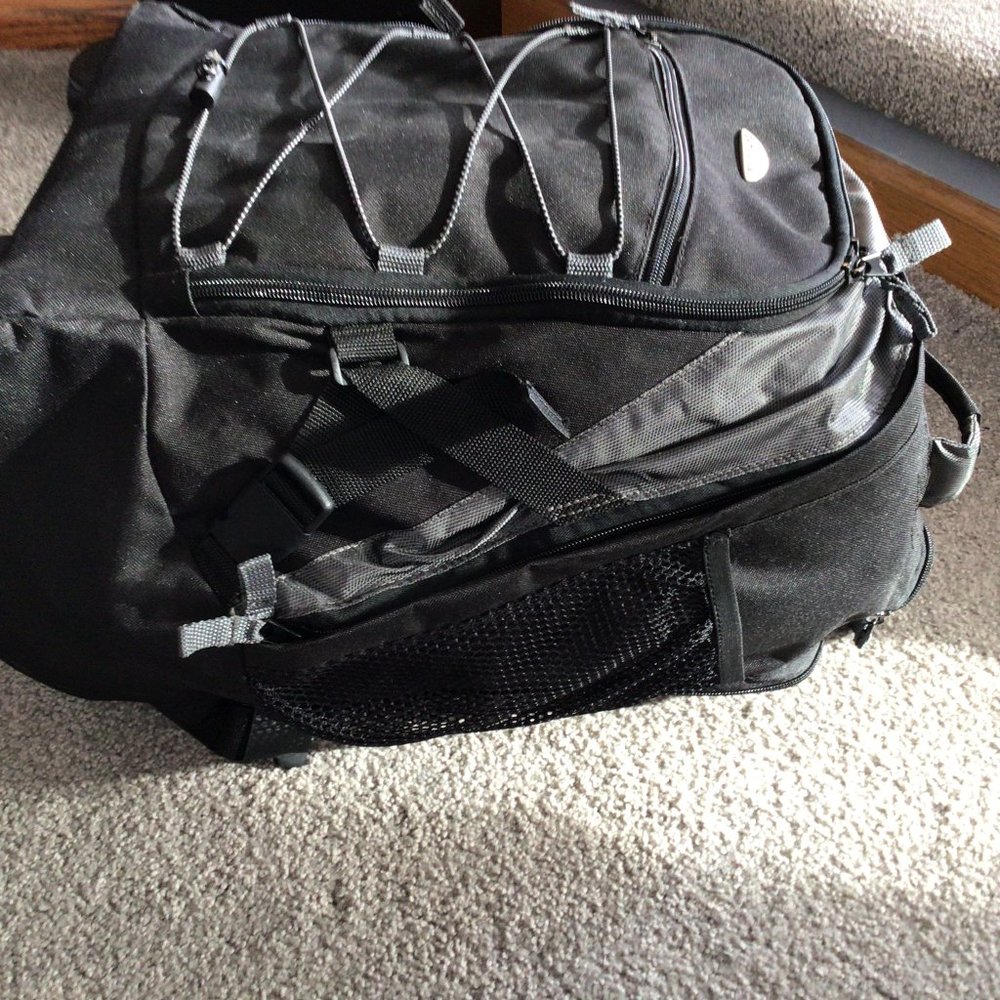 Samsonite - Black Wheeled Backpack - Picture 7 of 16